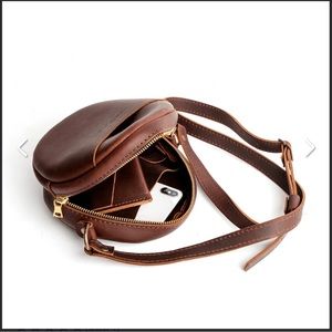 Portland Leather Circle Crossbody in Canyon colorway